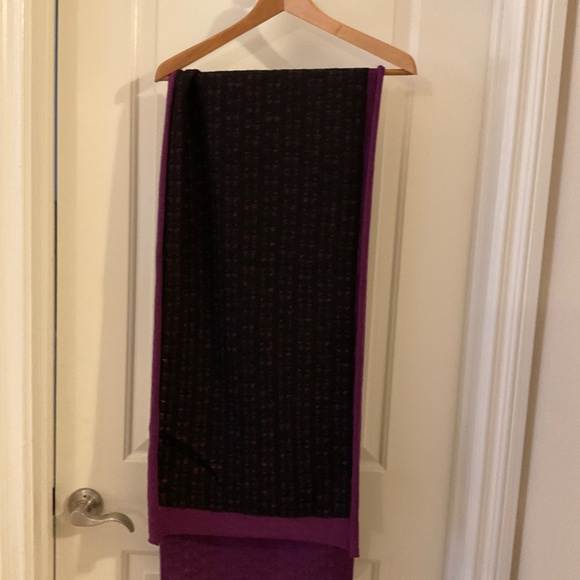 Scarf, Women’s - Picture 2 of 7